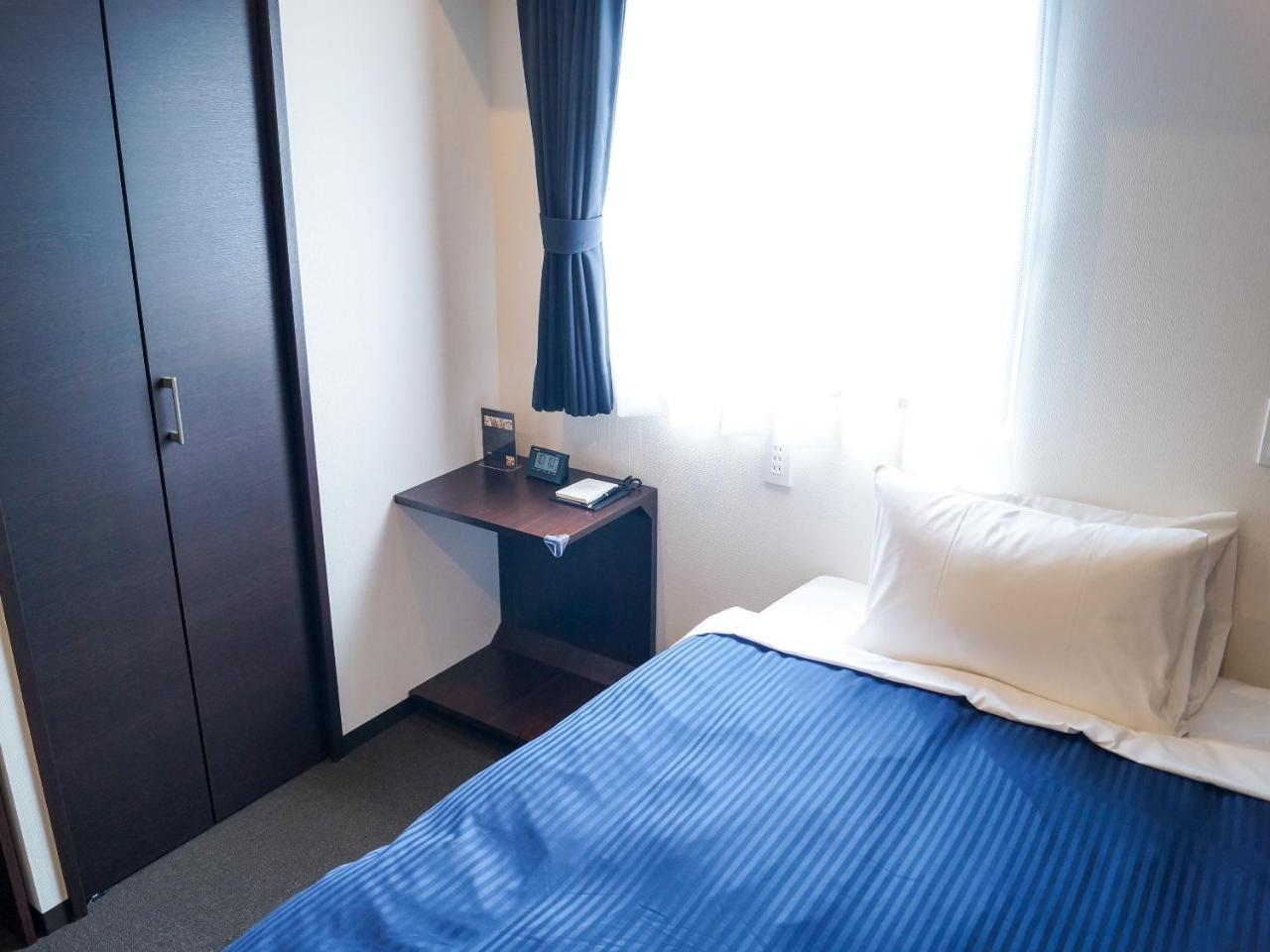 Hotel Livemax Saitama-Asaka-Ekimae Exteriör bild